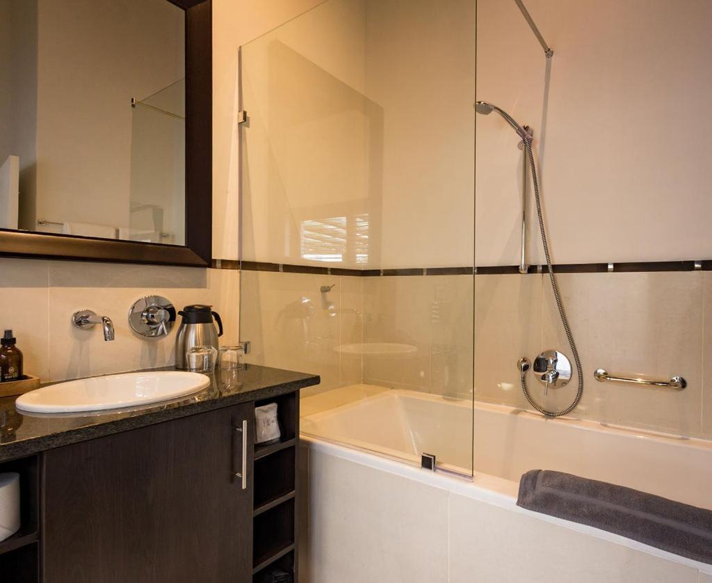 St Francis Golf Lodge Сент Френсис Бей Екстериор снимка