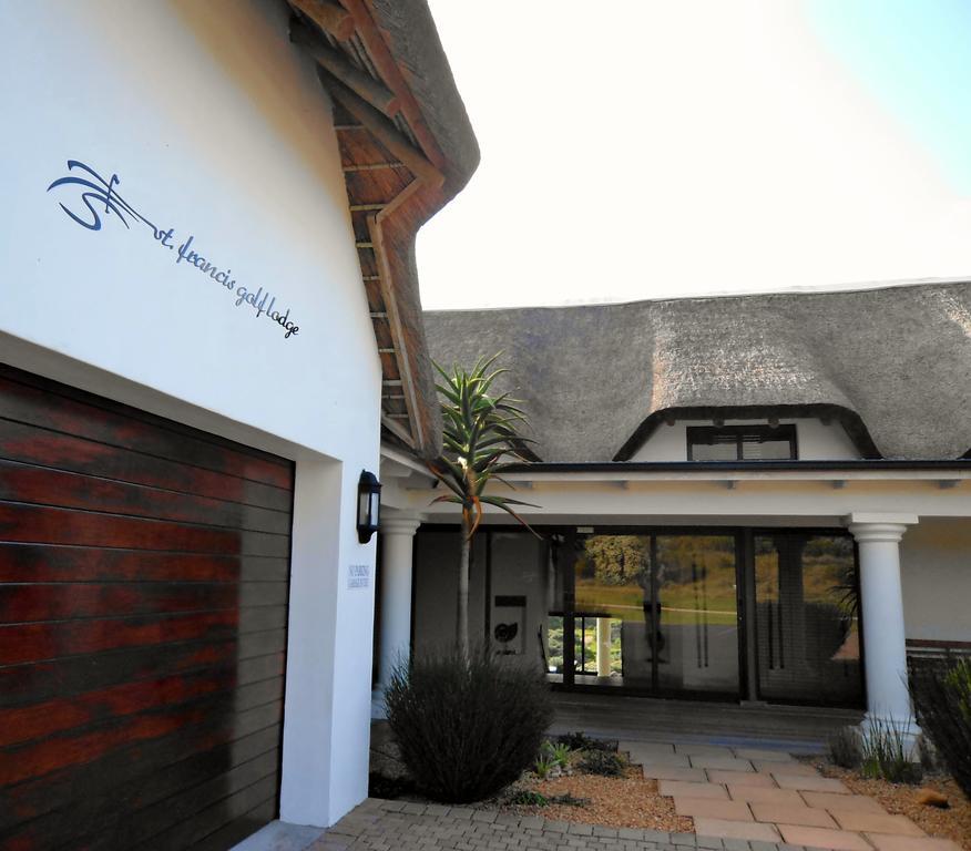 St Francis Golf Lodge Сент Френсис Бей Екстериор снимка