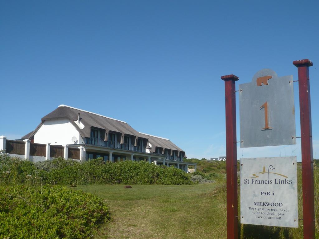 St Francis Golf Lodge Сент Френсис Бей Екстериор снимка